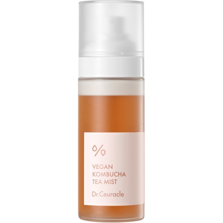 Dr. Ceuracle Vegan Kombucha Tea Mist 100ml fugtgivende ansigtsmist med ravfarvet væske i frostet sprayflaske
