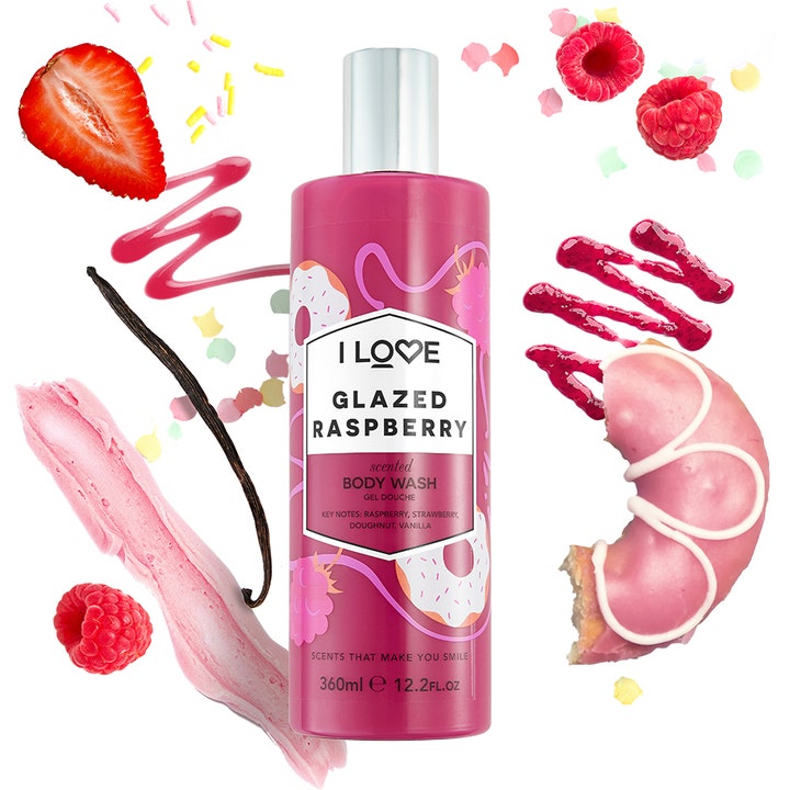 I LOVE Glazed Raspberry 360ml body wash renser huden i en pink flaske omgivet af bær og glaserede donuts.