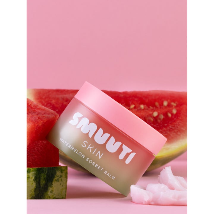 Smuuti Skin Watermelon Dew Sorbet Balm 100 ml rensende balm i lyserød krukke med friske vandmelonskiver
