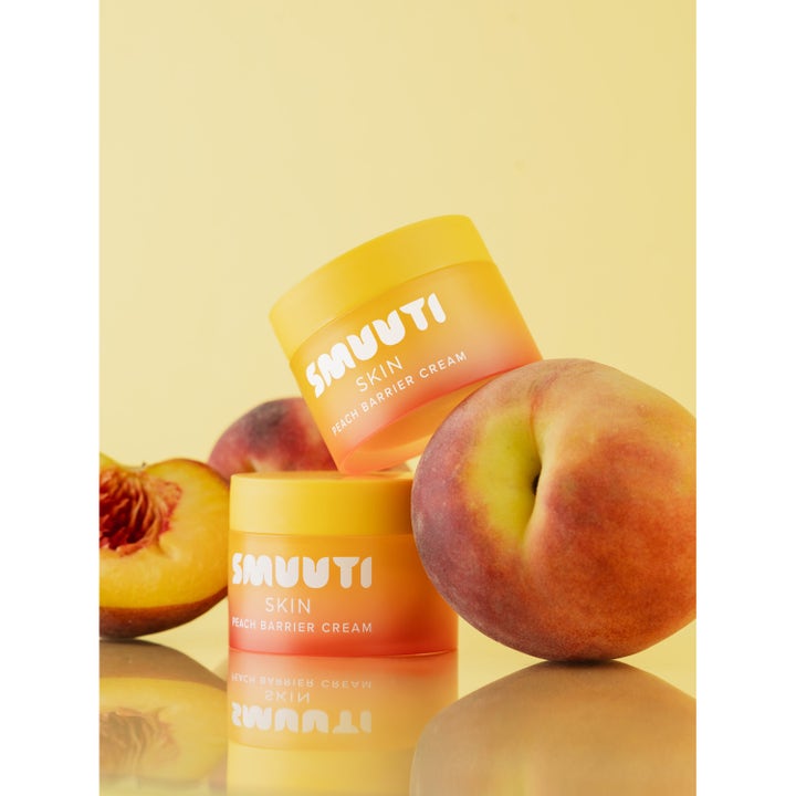Smuuti Skin Peach Barrier Cream 50 ml fugtgivende ansigtscreme i orange krukker med friske ferskener