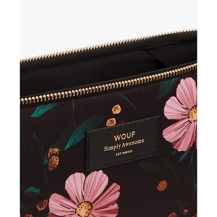 Black Flowers 15"