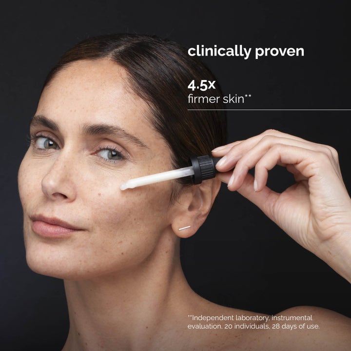 Skin Regimen Longevity Collagen+ Serum 30 ml fastgørende serum påføres med pipette og teksten 4.5x firmer skin.