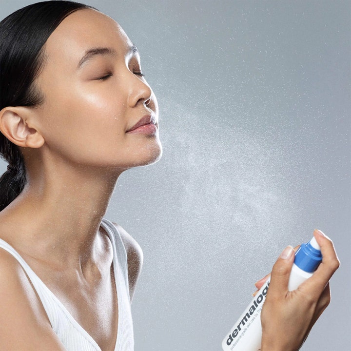 Dermalogica Hyaluronic Ceramide Mist 150 ml fugtgivende face mist sprayes som en fin tåge over ansigtet