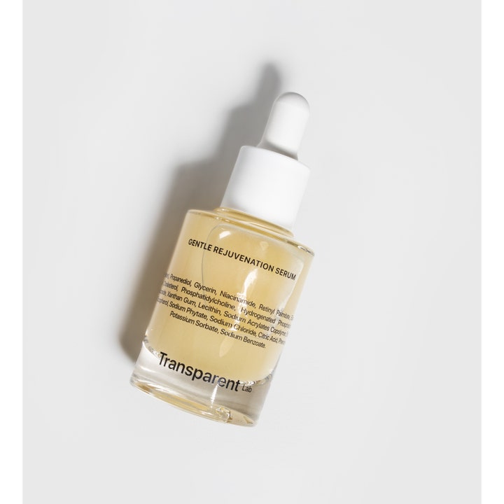 Niche Beauty Lab Transparent Lab Gentle Rejuvenation Serum 30 ml i glasflaske med gul formel
