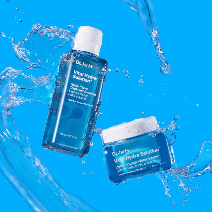 Dr.Jart+ Vital Hydra Solution Hydro Plump Water Cream 50 ml fugtgivende ansigtscreme i blå krukke med friske vandstænk
