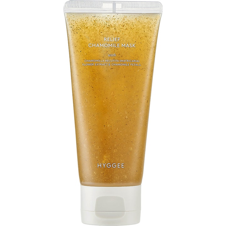 Hyggee Relief Chamomile Mask 95ml beroligende ansigtsmaske i klar tube med gul gel og synlige kamilleblade