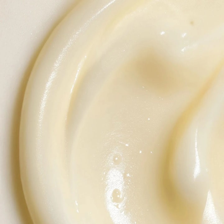MANTLE The Magic Milk 125 ml ansigtsrens med en cremet og blød tekstur der balancerer huden.