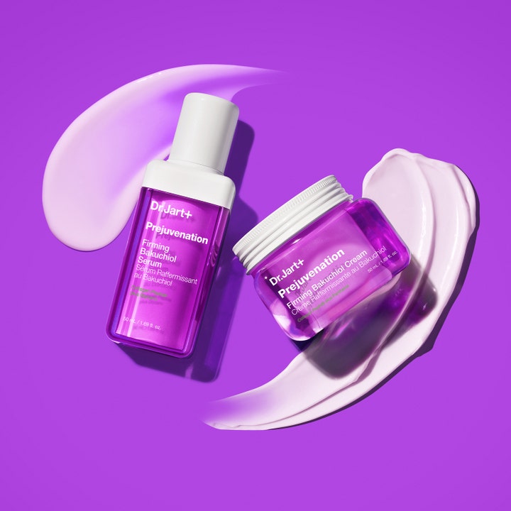 Dr.Jart+ Prejuvenation Firming Bakuchiol Serum 50 ml opstrammende serum i lilla flaske ved siden af lyslilla creme