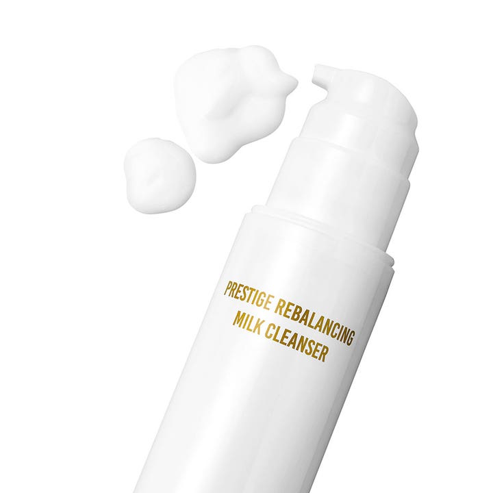 Lenoites Prestige Rebalancing Milk Cleanser 200 ml balancerende rensemælk med cremet hvid tekstur og pumpe