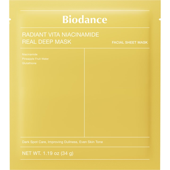 Biodance Radiant Vita Niacinamide Real Deep Mask 34g ansigtsmaske mod mørke pletter i gul pose med hvid tekst