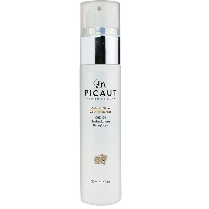 M. Picaut Galactic Glow CBD Moisturiser 50 ml fugtgivende ansigtscreme i hvid pumpeflaske med sølvdetaljer og gennemsigtigt låg