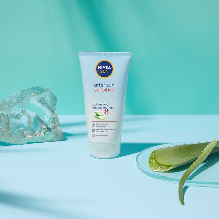 NIVEA After Sun Sensitive Cream-Gel 175 ml beroligende aftersun i tube vist med aloe vera og is.