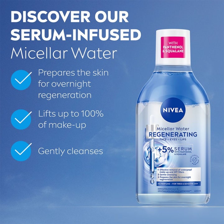 NIVEA Micellar Water Regenerating 400 ml regenererende ansigtsrens med panthenol og squalane i blå gennemsigtig flaske