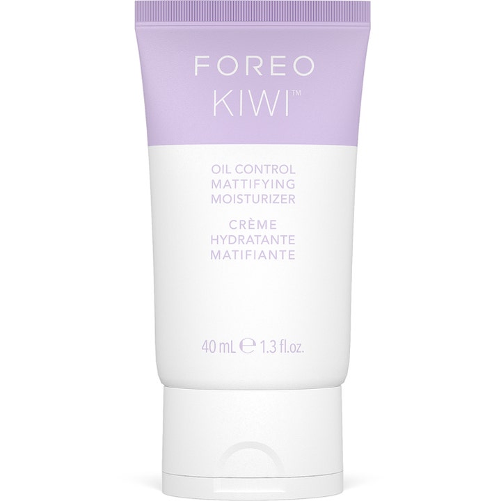 Foreo Kiwi Oil Control Mattifying Moisturizer 40 ml matterende ansigtscreme på hvid tube med lilla detaljer