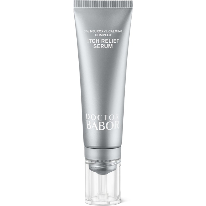Doctor Babor Itch Relief Serum beroligende serum i en sølvfarvet tube med gennemsigtig pumpe
