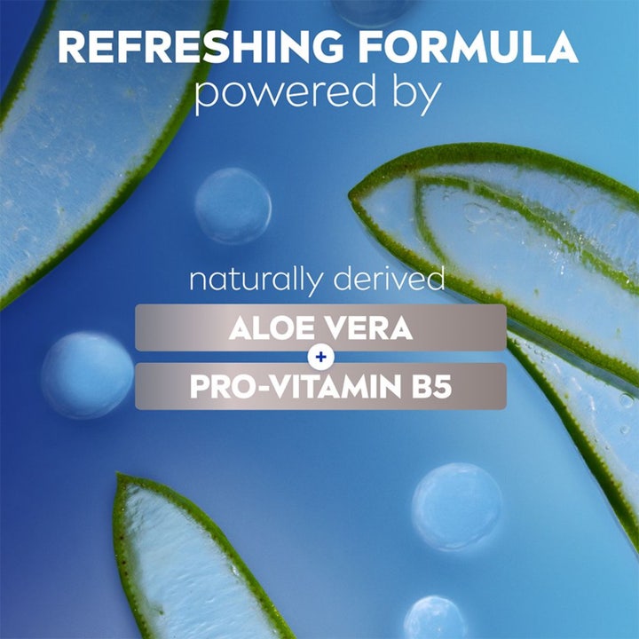 NIVEA Hydrocare Face Wash 100 ml opfriskende ansigtsvask med aloe vera og pro-vitamin B5 på blå baggrund