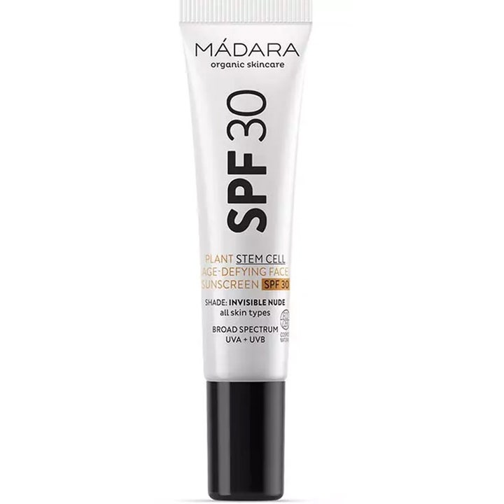 Mádara Plant Stem Cell Age-Defying Face Sunscreen SPF 30 beskyttende solcreme i hvid plasttube med sort låg