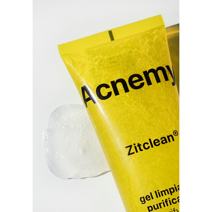 Niche Beauty Lab Acnemy Zitclean 150 ml ansigtsrens med klar geltekstur i gul tube