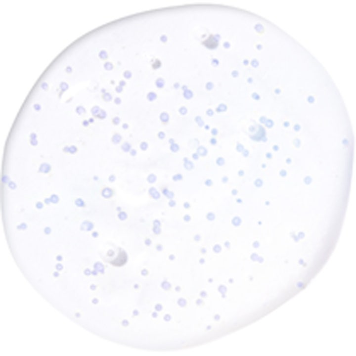 Banila Co Dear Hydration Crystal Glow Essence 50 ml fugtgivende essence med klar geltekstur og små lyserøde perler.