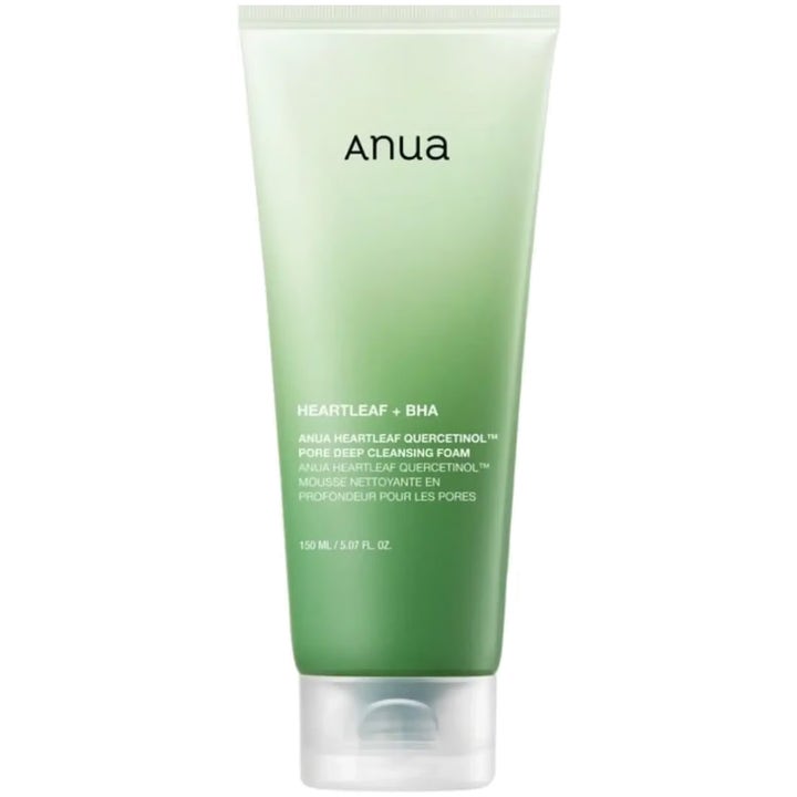 Anua Heartleaf Quercetinol Pore Deep Cleansing Foam 150 ml dybderensende ansigtsvask i grøn og hvid tube
