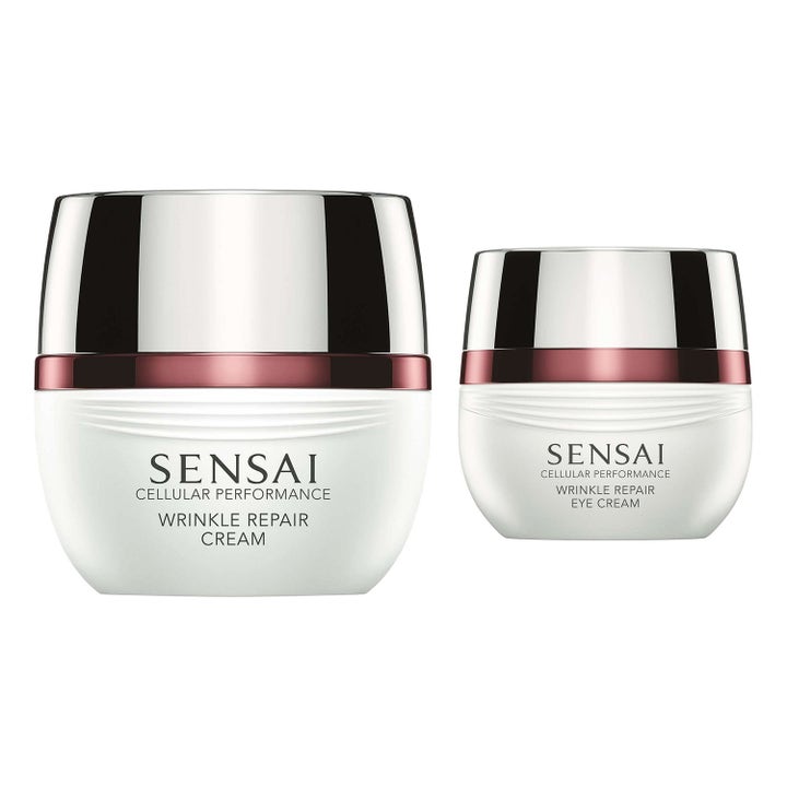 Sensai Cellular Performance Wrinkle Repair Cream og Eye Cream mod rynker i hvide krukker med sølv og bordeaux låg