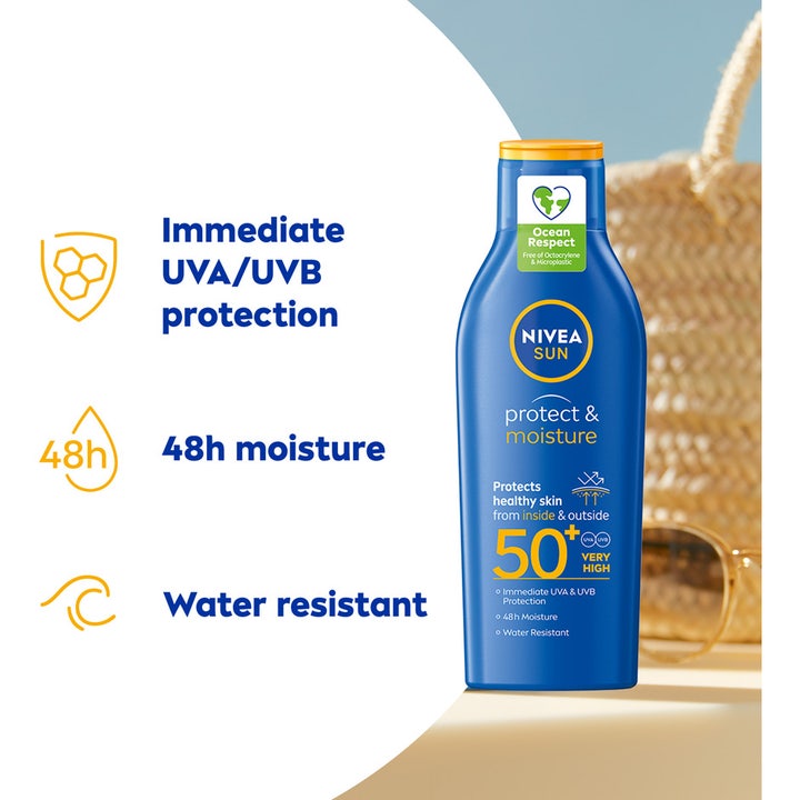 NIVEA Protect & Moisture Sun Lotion 200 ml vandafvisende solcreme SPF 50+ giver 48 timers fugt i blå flaske