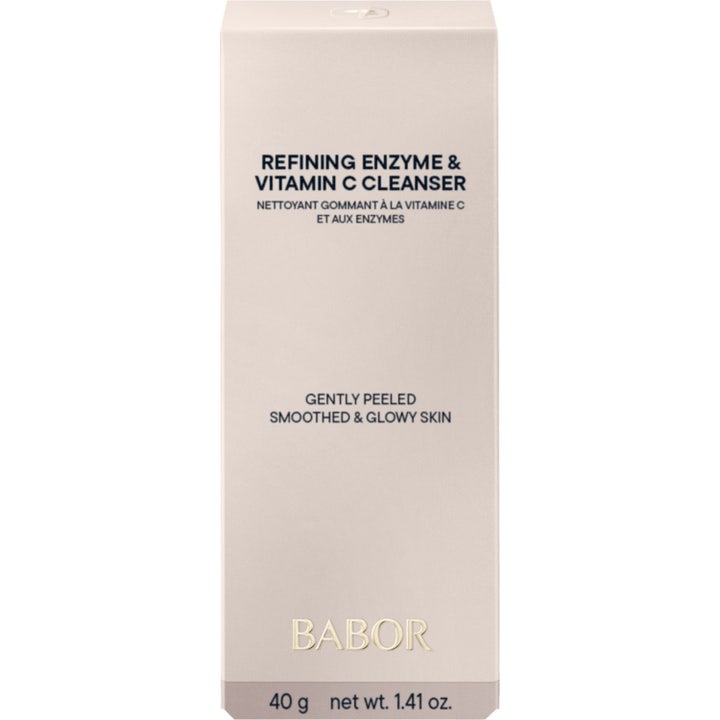 Babor Refining Enzyme & Vitamin C Cleanser 40 g ansigtsrens der giver glød i en lys beige papæske