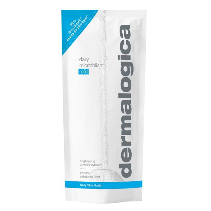 Dermalogica Daily Microfoliant Refill lysnende ansigtseksfoliering i hvid pose med blåt design og lodret logo