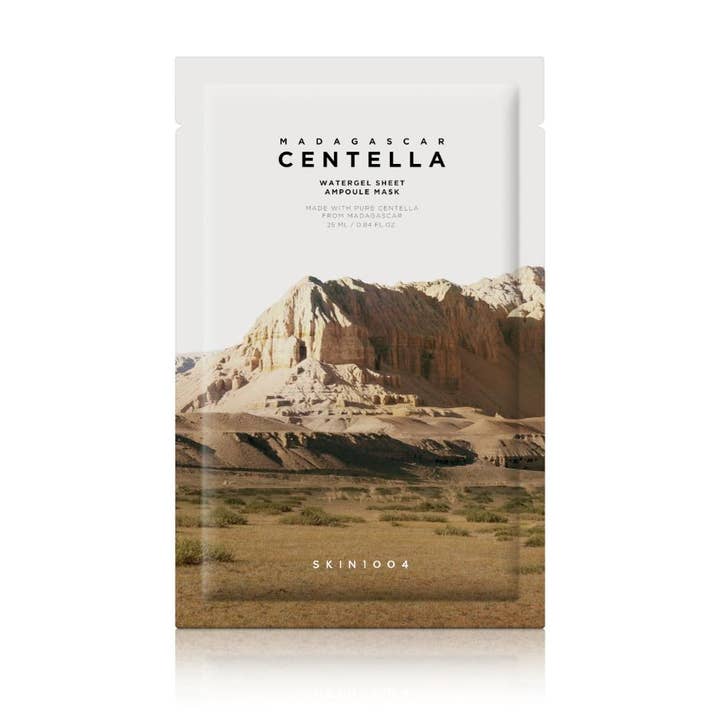 SKIN1004 Madagascar Centella Watergel Sheet Ampoule Mask 25 ml beroligende sheet maske med bjerglandskab på hvid indpakning